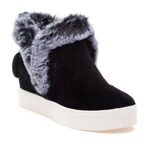 J/Slides Black Faux Fur Lined suede Sneaker booties - never worn